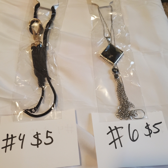 Jewelry - Picture 6 of 8